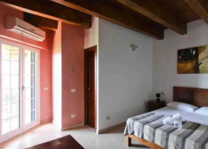 Dal Centurione Ottaviano Augusto Apartment